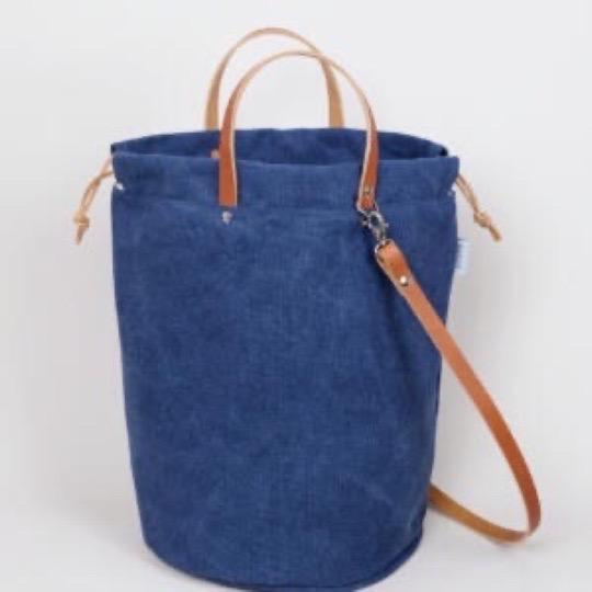 MINUK Buckettasche jeansblau