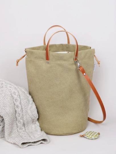 MINUK Buckettasche moosgrau